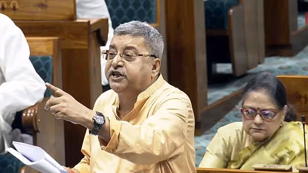 Kolkata law college gangrape case: Avoid bad company, says TMC MP Kalyan Banerjee after three accused arrested